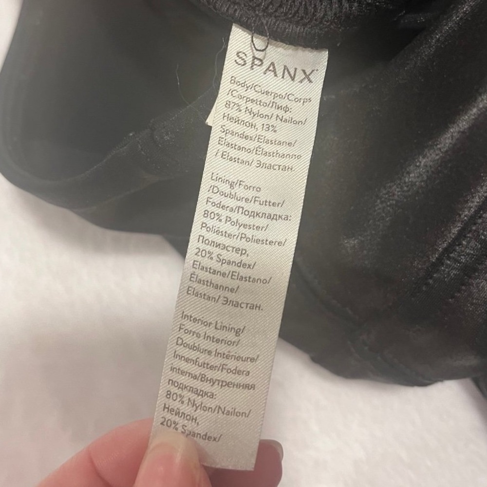 SPANX Black/Faux Leather Leggings - Size Medium - Picture 8 of 8